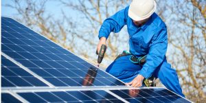 Installation Maintenance Panneaux Solaires Photovoltaïques à Calacuccia